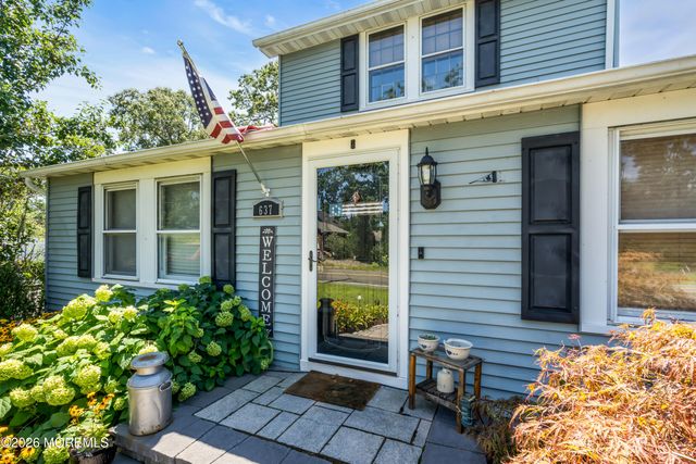 637 Prospect Avenue, Pine Beach, NJ 08741