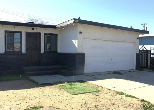 1866 E Avenue Q11, Palmdale, CA 93550