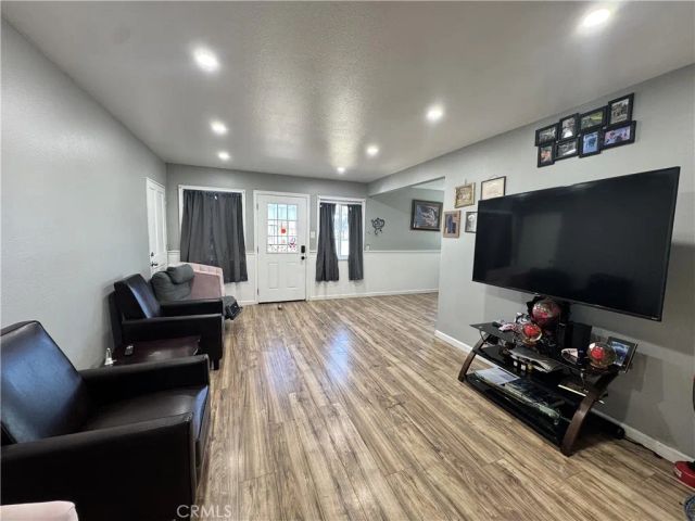 1866 E Avenue Q11, Palmdale, CA 93550