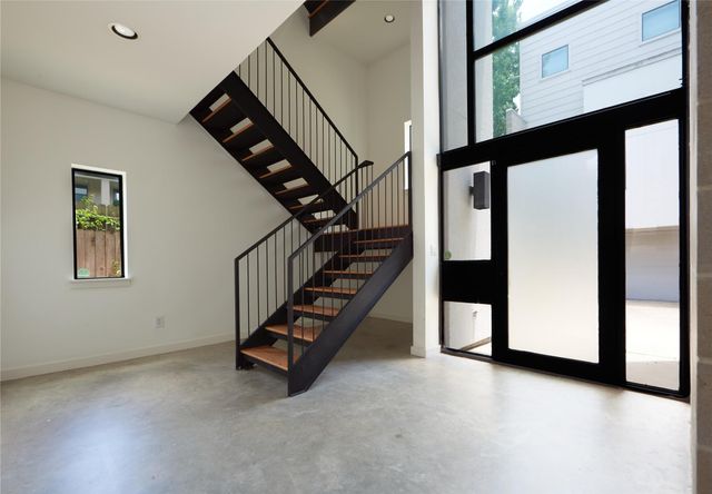 4302 Gibson Street B, Houston, TX 77007