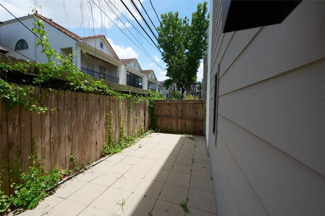 4302 Gibson Street B, Houston, TX 77007