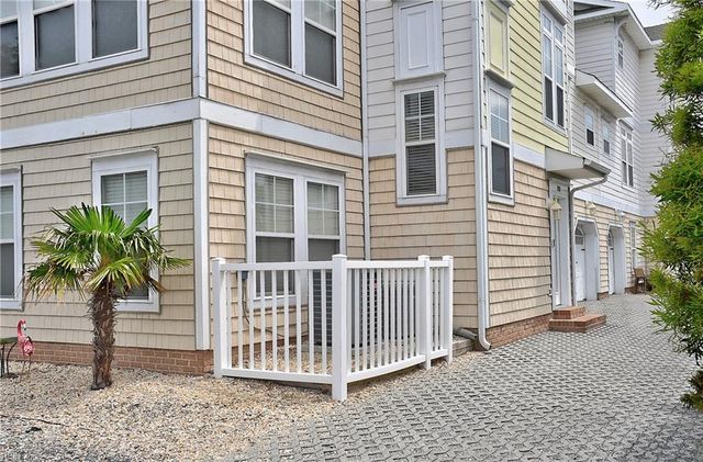 2300 Red Tide RD, Virginia Beach, VA 23451
