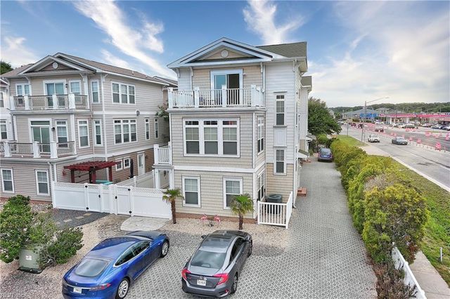 2300 Red Tide RD, Virginia Beach, VA 23451