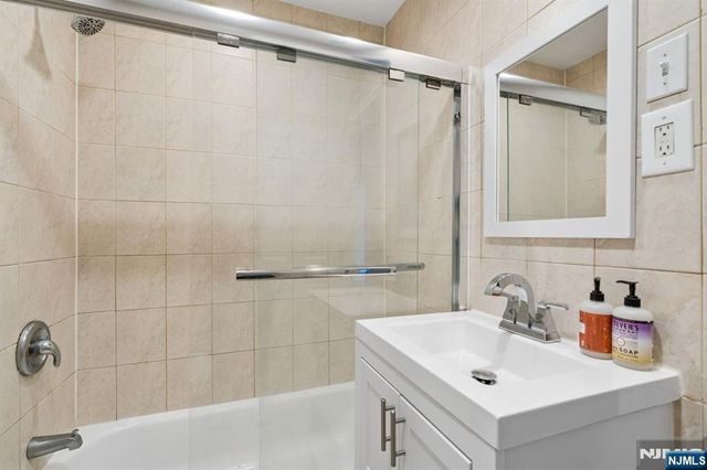 1 Grant Street, Montclair, NJ 07042