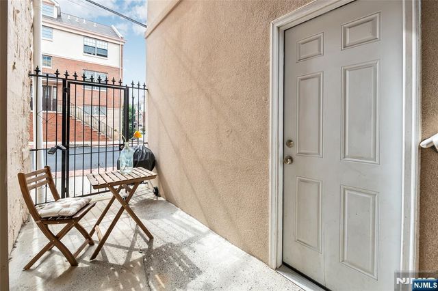 1 Grant Street, Montclair, NJ 07042