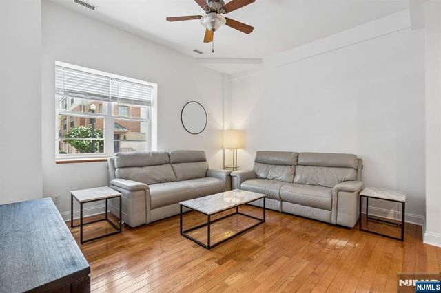 1 Grant Street, Montclair, NJ 07042