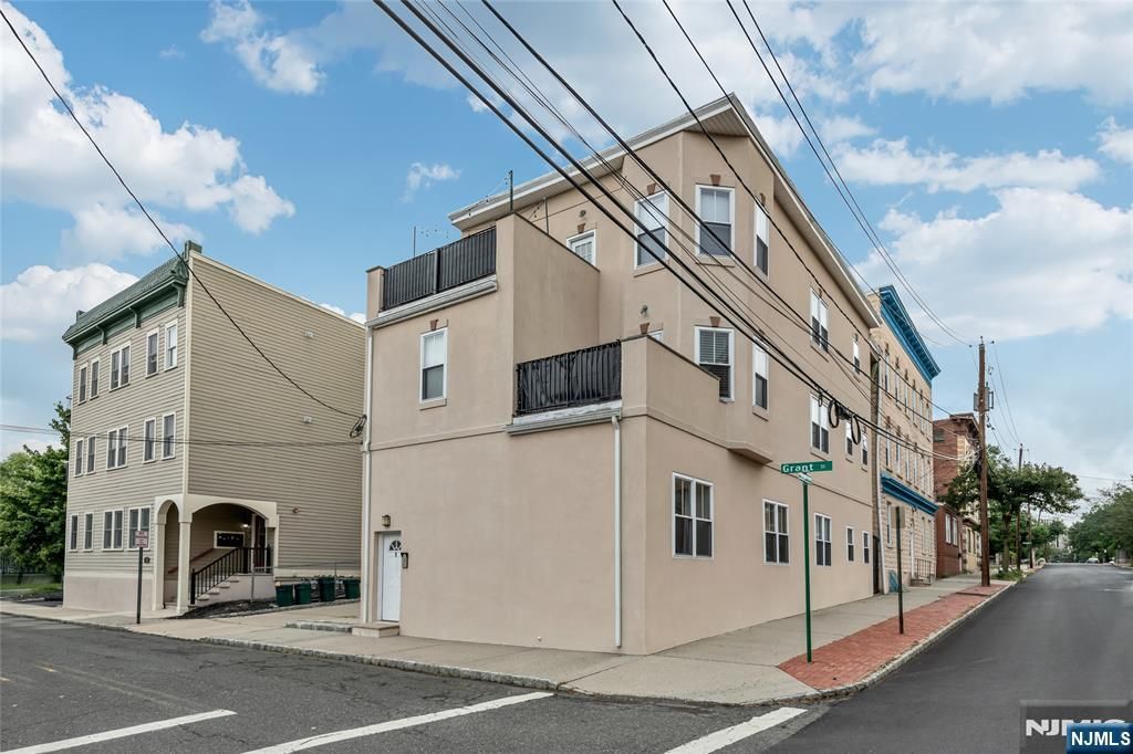 1 Grant Street, Montclair, NJ 07042