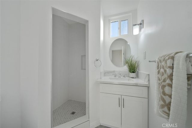 11715 Samoline, Downey, CA 90241