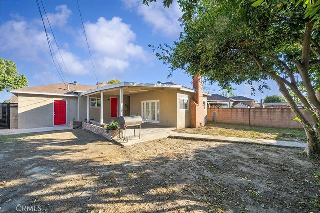 11715 Samoline, Downey, CA 90241