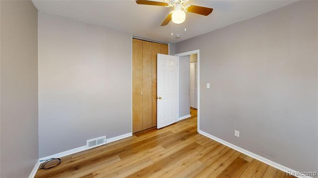 1177 Connie Avenue, Madison Heights, MI 48071