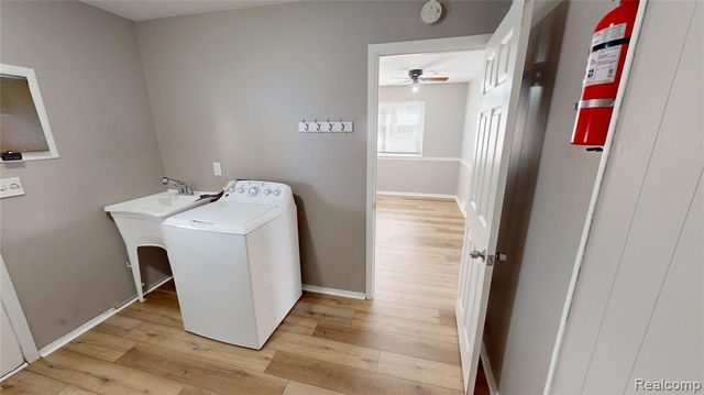 1177 Connie Avenue, Madison Heights, MI 48071