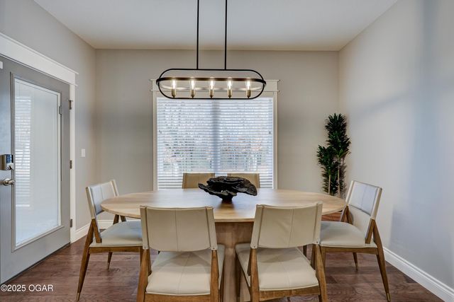 914 N Fountain Street, Carterville, MO 64835