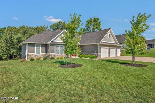 914 N Fountain Street, Carterville, MO 64835