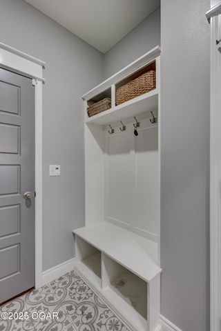 914 N Fountain Street, Carterville, MO 64835