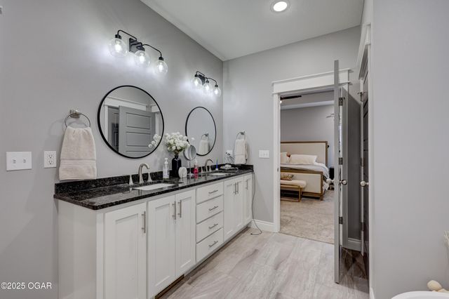 914 N Fountain Street, Carterville, MO 64835