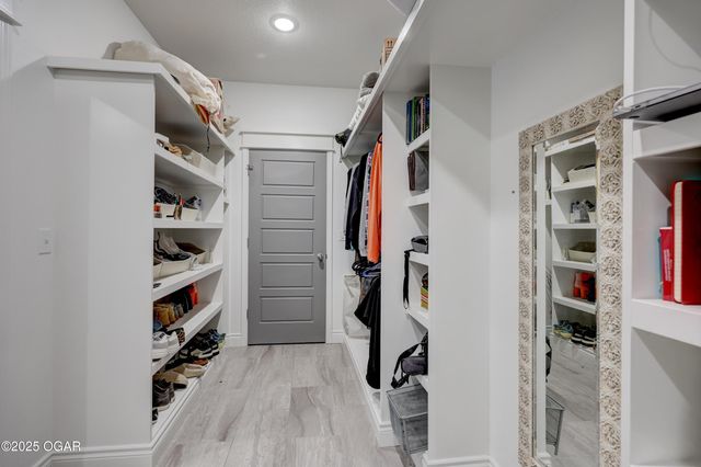 914 N Fountain Street, Carterville, MO 64835