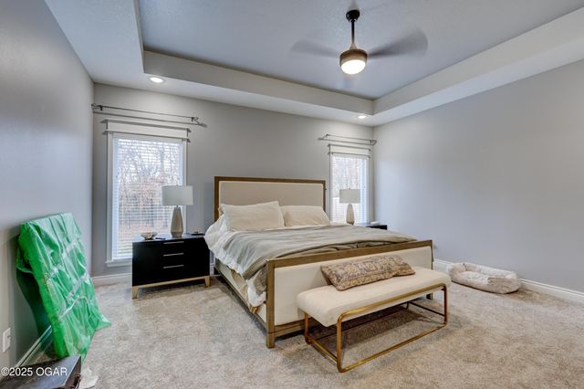 914 N Fountain Street, Carterville, MO 64835