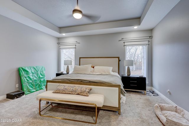 914 N Fountain Street, Carterville, MO 64835