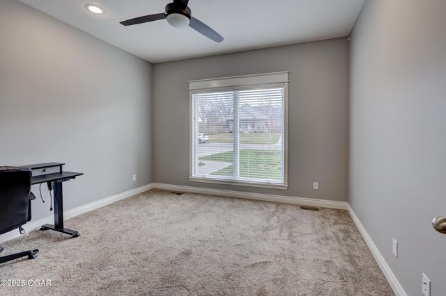 914 N Fountain Street, Carterville, MO 64835