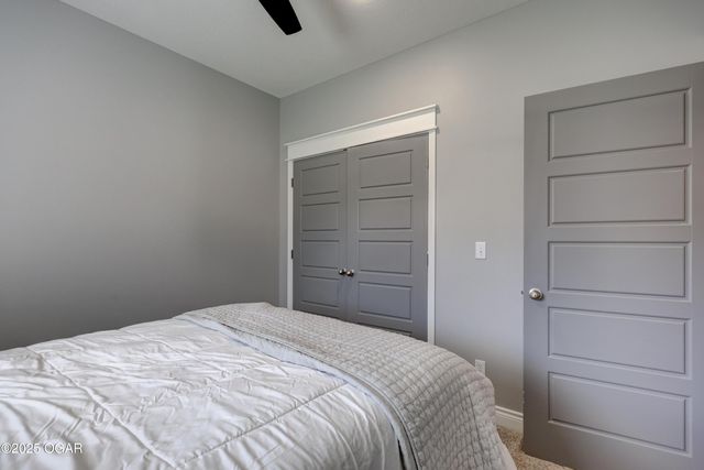 914 N Fountain Street, Carterville, MO 64835