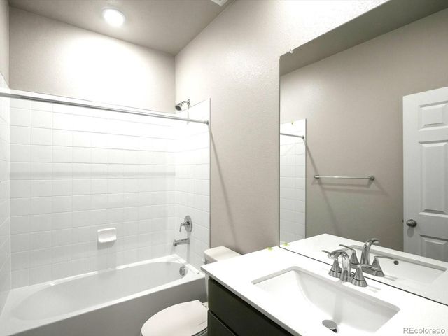 1609 Rumley Creek Dr, Windsor, CO 80550