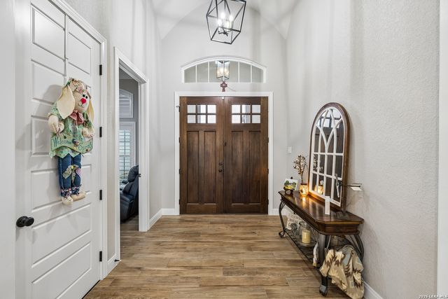 498 DOUBLE GATE RD, Castroville, TX 78009