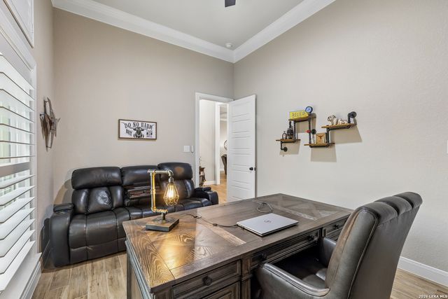 498 DOUBLE GATE RD, Castroville, TX 78009