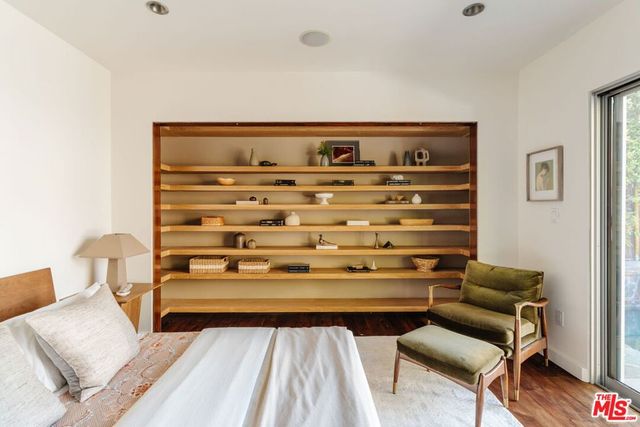 8559 Hollywood Boulevard, Los Angeles, CA 90069