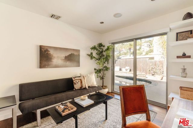 8559 Hollywood Boulevard, Los Angeles, CA 90069