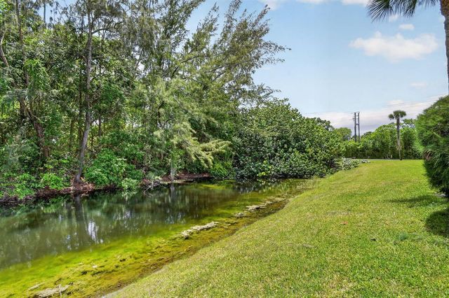 112 Lake Olive Drive, Royal Palm Beach, FL 33411
