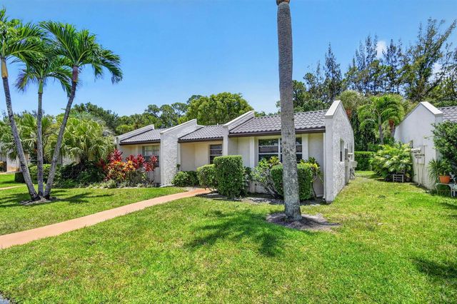 112 Lake Olive Drive, Royal Palm Beach, FL 33411