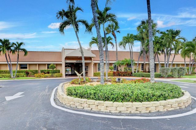 112 Lake Olive Drive, Royal Palm Beach, FL 33411