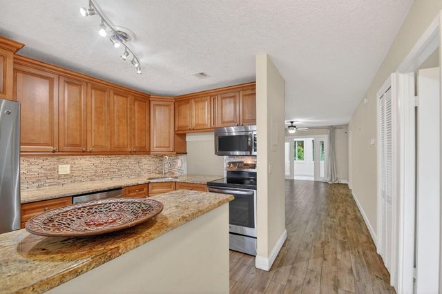112 Lake Olive Drive, Royal Palm Beach, FL 33411