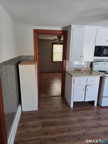 1372 New Haven Road, Naugatuck, CT 06770