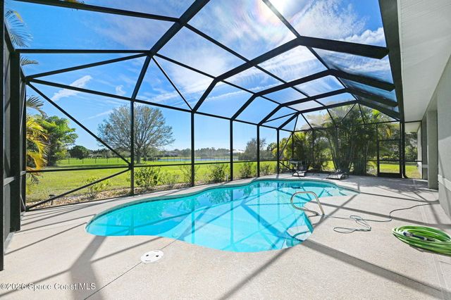 4268 Gardenwood Circle, Grant, FL 32949