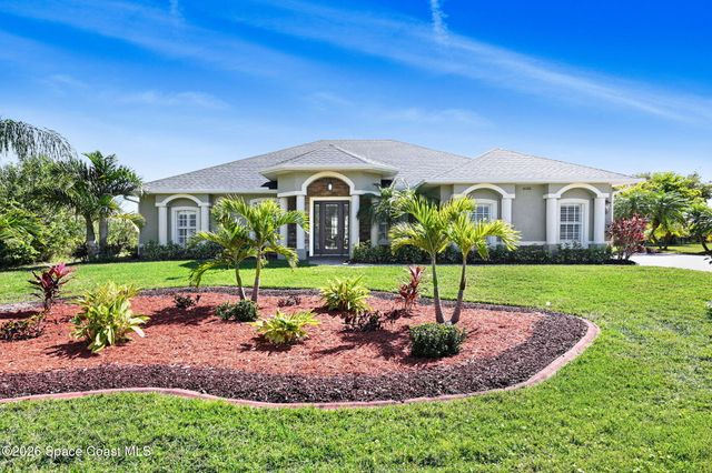 4268 Gardenwood Circle, Grant, FL 32949