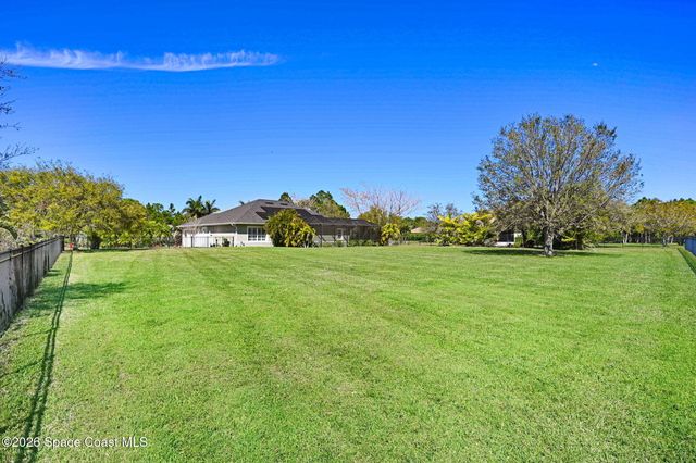 4268 Gardenwood Circle, Grant, FL 32949