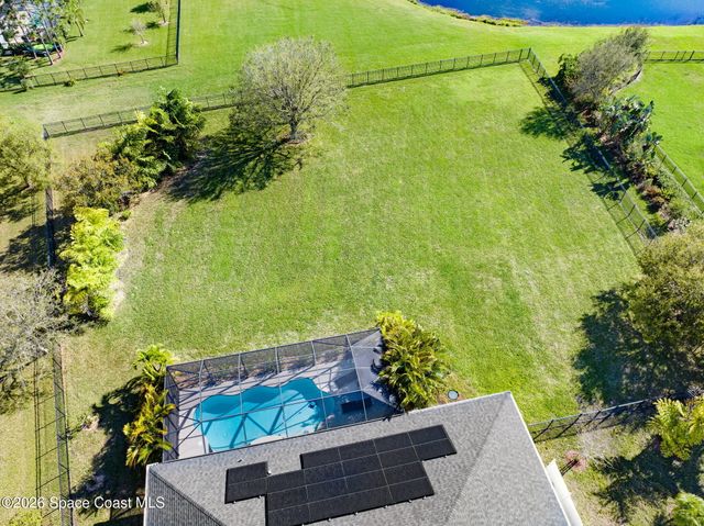 4268 Gardenwood Circle, Grant, FL 32949