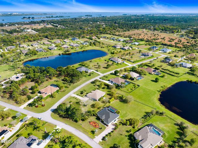 4268 Gardenwood Circle, Grant, FL 32949