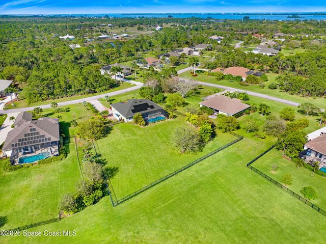 4268 Gardenwood Circle, Grant, FL 32949