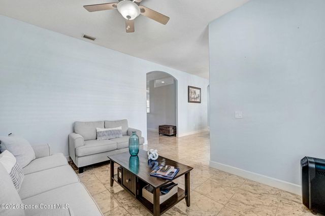 4268 Gardenwood Circle, Grant, FL 32949