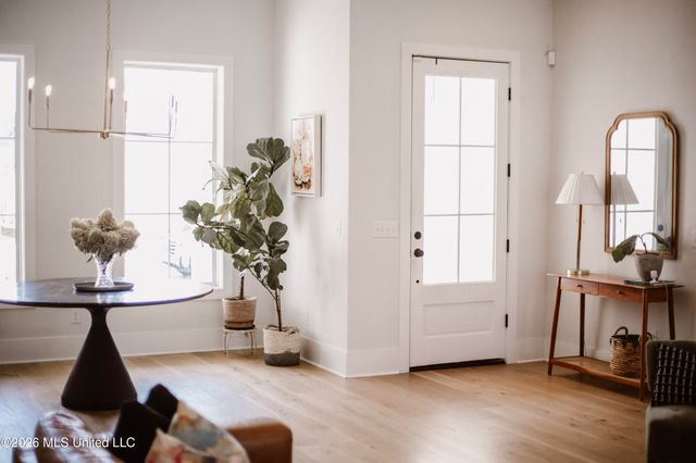 121 Herons Bay Circle, Madison, MS 39110