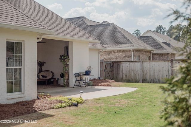 121 Herons Bay Circle, Madison, MS 39110