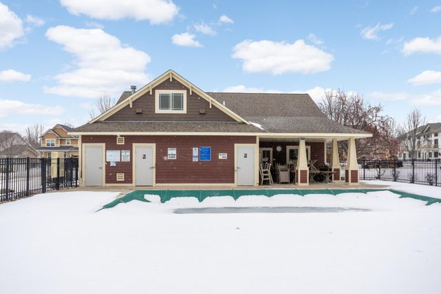 3190 Frontier Drive, Woodbury, MN 55129