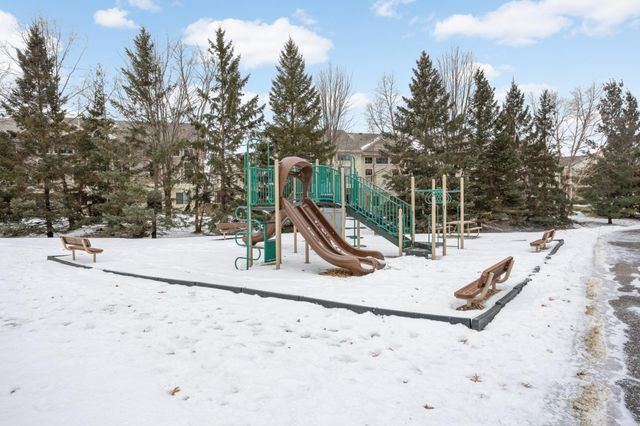 3190 Frontier Drive, Woodbury, MN 55129