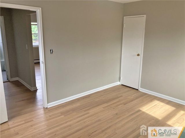 250 Penn Avenue 4B, Edison, NJ 08817