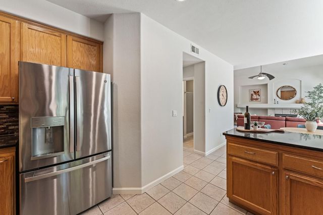 2154 New Hampshire Way, Sacramento, CA 95835