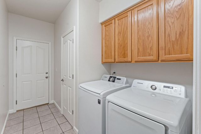2154 New Hampshire Way, Sacramento, CA 95835
