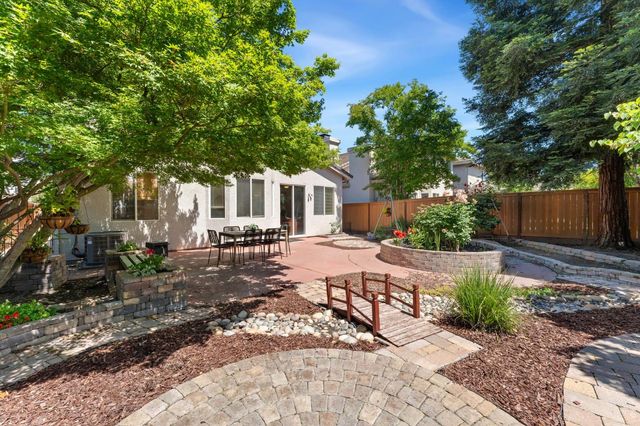 2154 New Hampshire Way, Sacramento, CA 95835