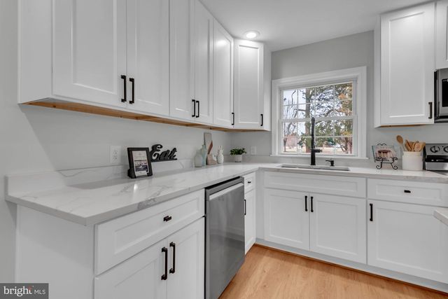 5485 SOLOMONS ISLAND RD, Lothian, MD 20711